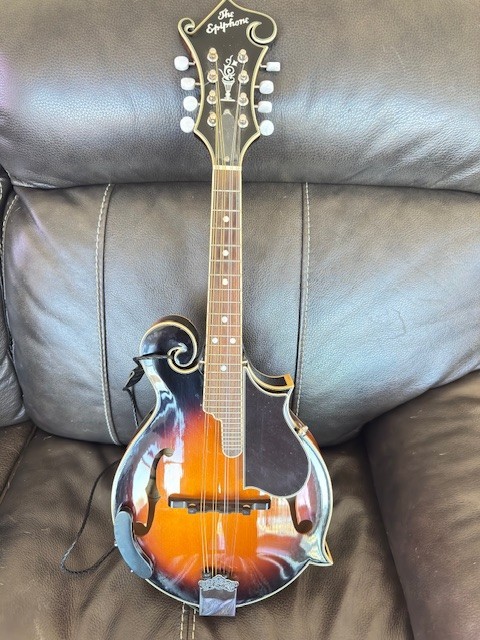 Epiphone MM-50/VS mandolin