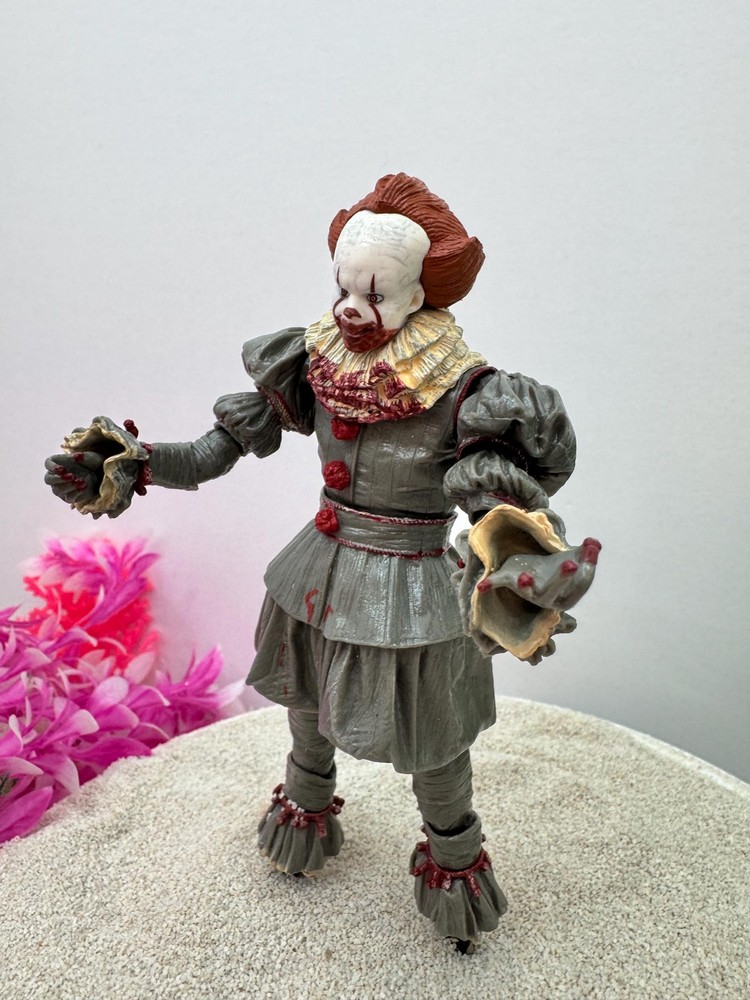 Pennywise aquarium decor