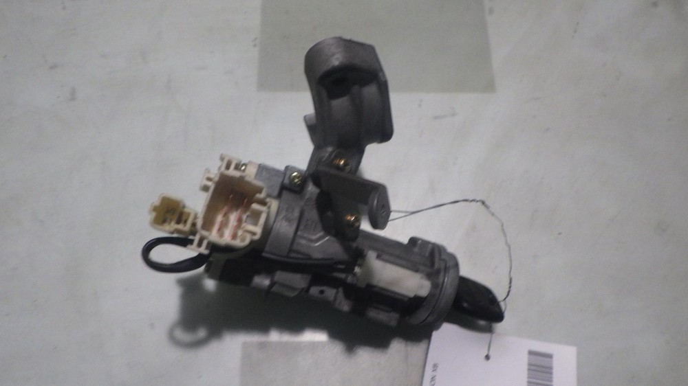 04 SCION XB Ignition W/Key