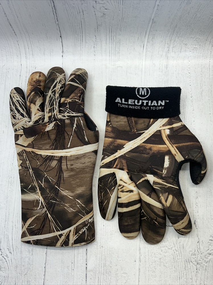 Aleutian Neoprene Real Tree Max 7 Hunting Gloves Size Medium