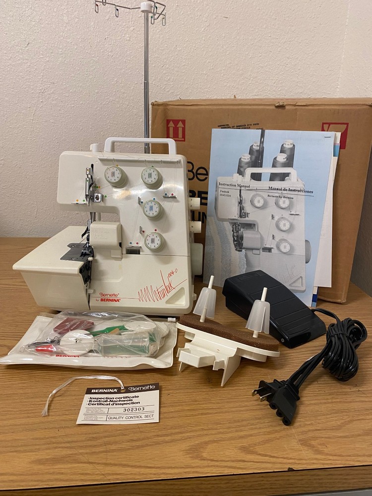 Bernina Bernette FunLock 004-D Serger Sewing Machine with Tools / Original Box