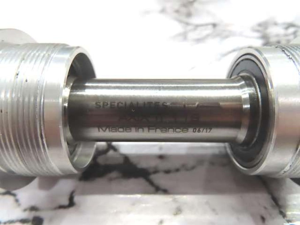 SPECIALITES AXIX LIGHT PRO Bottom Bracket