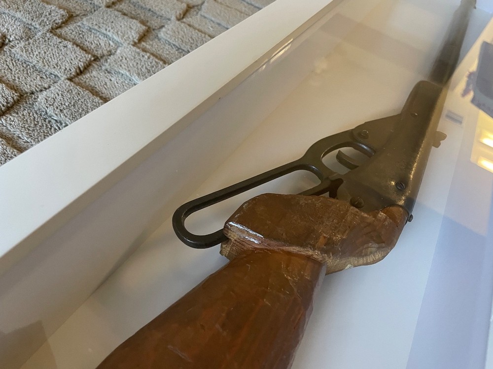 “Daisy Model 155 BB gun (vintage)