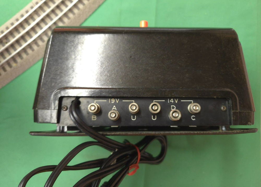Lionel SW Trainmaster Transformer 130 watt Refurbished