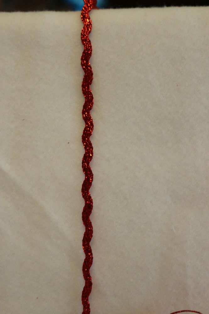 Glitter red rick rack craft doll trim 8 yds