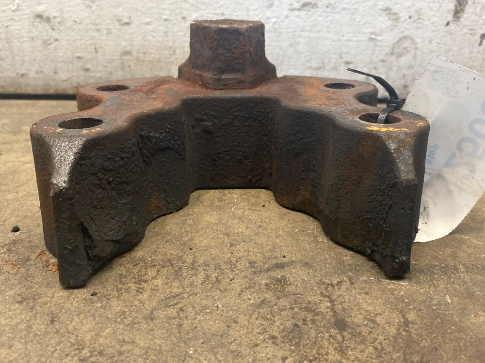 Suspension Bracket (641-12505)