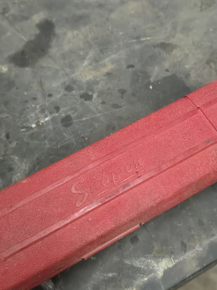 Snap-on Click-Type Adjustable Ratcheting Torque Wrench with Case