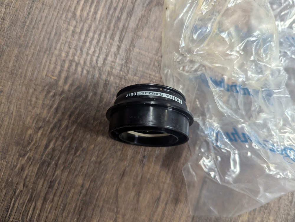 Campagnolo Ultra Torque PF30 Bottom Bracket Cups