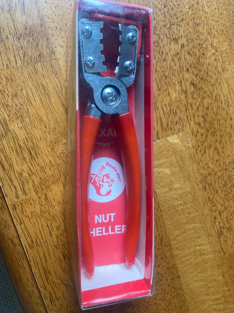 Texan York Nut Sheller Red Metal Hand Tool Traditional Model