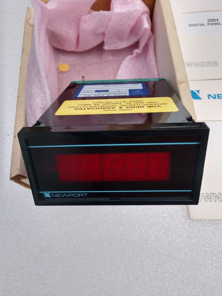 NEWPORT 2004-4 F4A Digital Panel Meter
