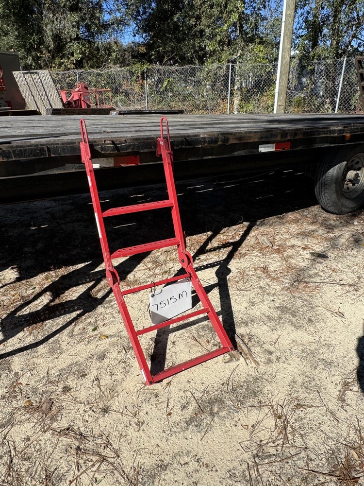 Deckmate 5-step Trailer Ladder (metal)