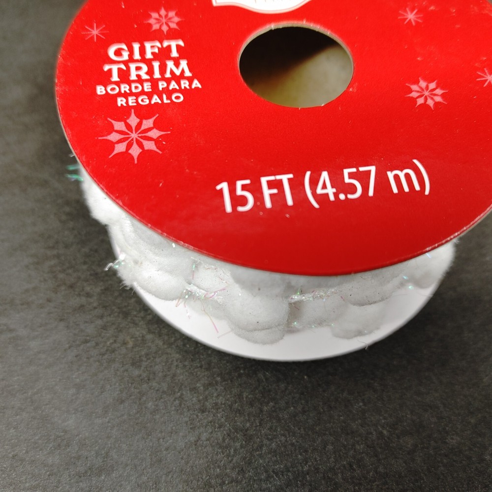 Holiday Time Gift Trim White Pom Pom 15ft