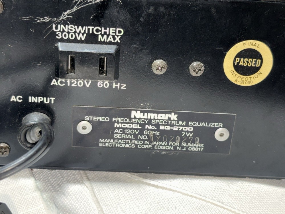 Numark EQ-2700 Stereo Frequency Spectrum Equalizer 10-Band