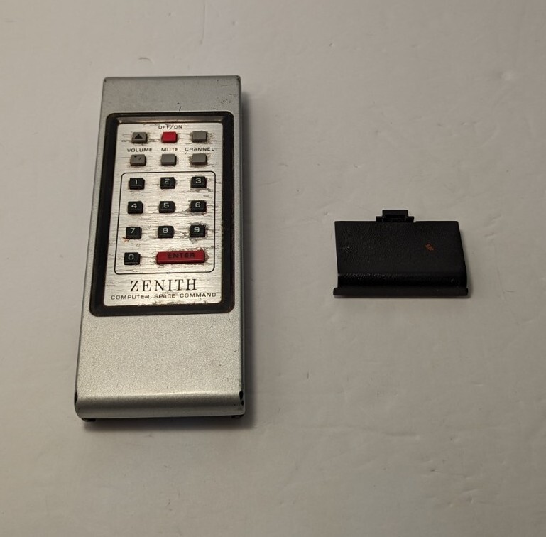 Zenith Computer Space Command 343 14-958A  124-32 Remote Control VINTAGE Prop A4