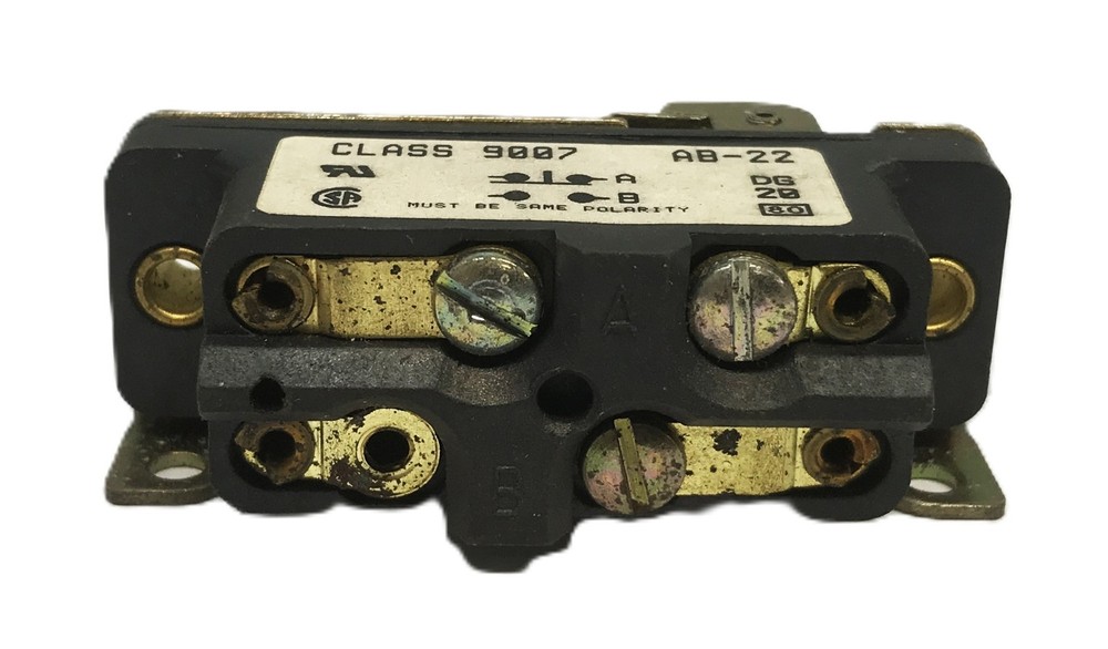 Caterpillar Micro-Switch 0386682 NOS