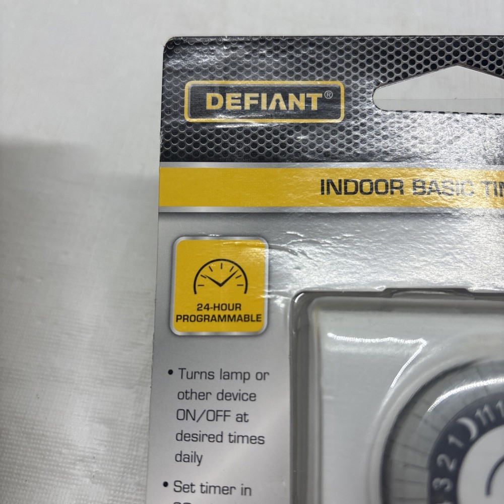 3 X Defiant 24-Hour Indoor Plug-In Basic Mechanical Timer White 544 068 B16