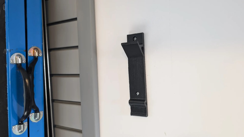 Dewalt 20V MAX XR Leaf Blower Wall Mount Hanger DCBL722