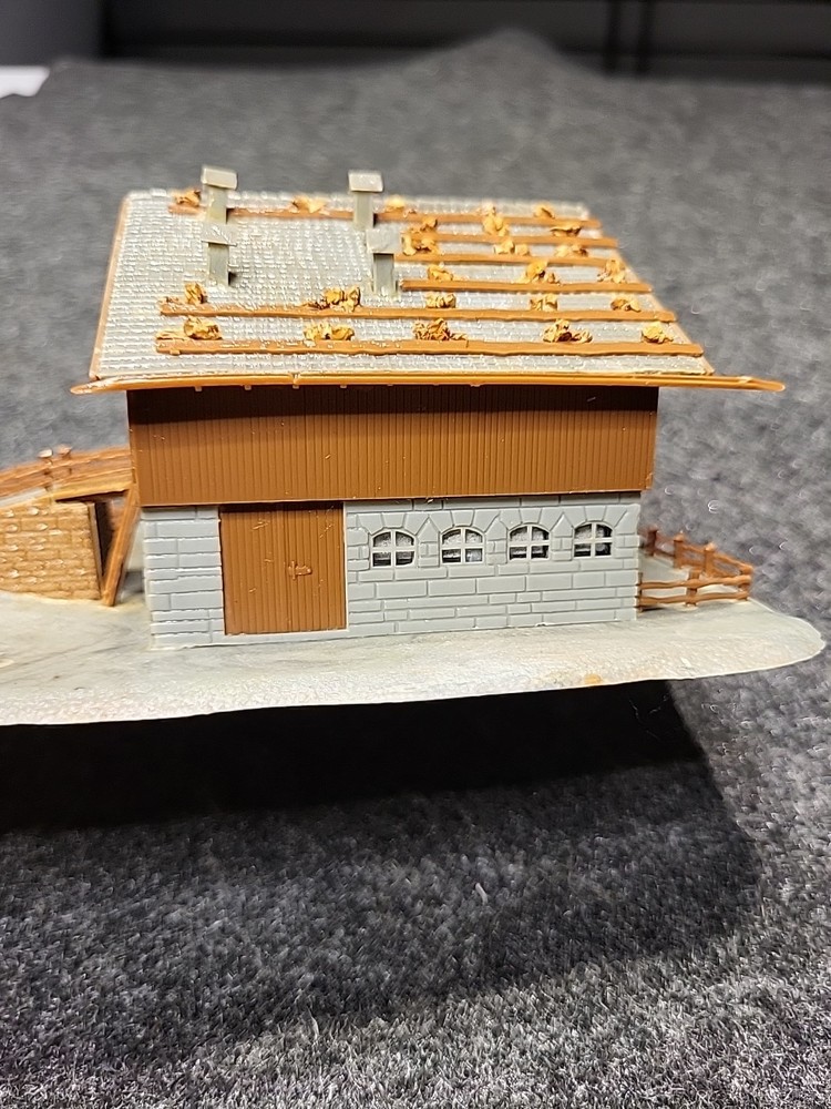 FALLER N Scale #232233 Alpine Barn Fully Assembled