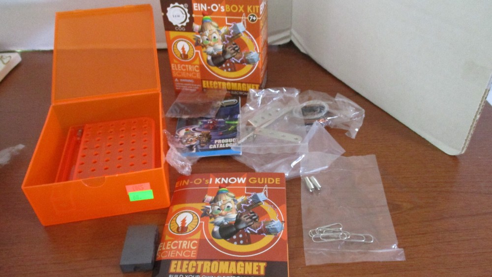 EIN-O's  SCIENCE BOX KIT ~ELECTROMAGNET ~New