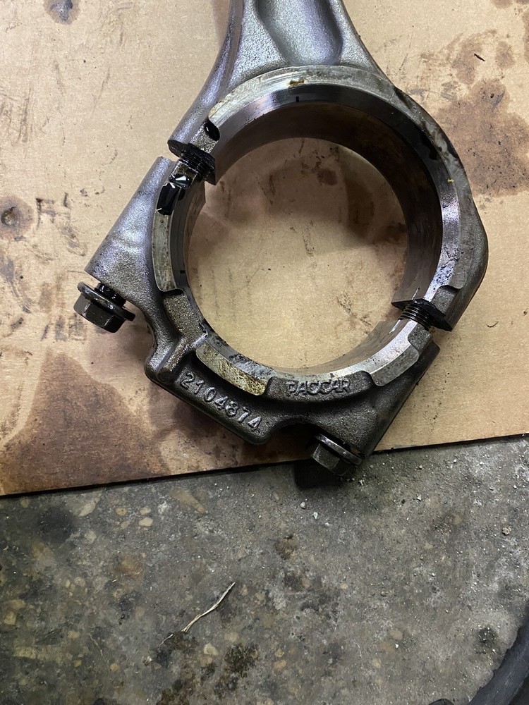 Paccar MX13 Connecting Rod & Piston ML4E22