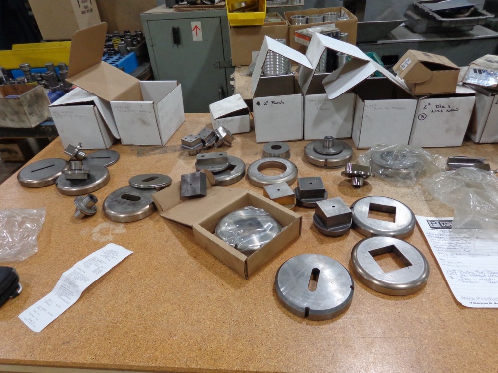 Strippet 3.5 assorted punch and die sets