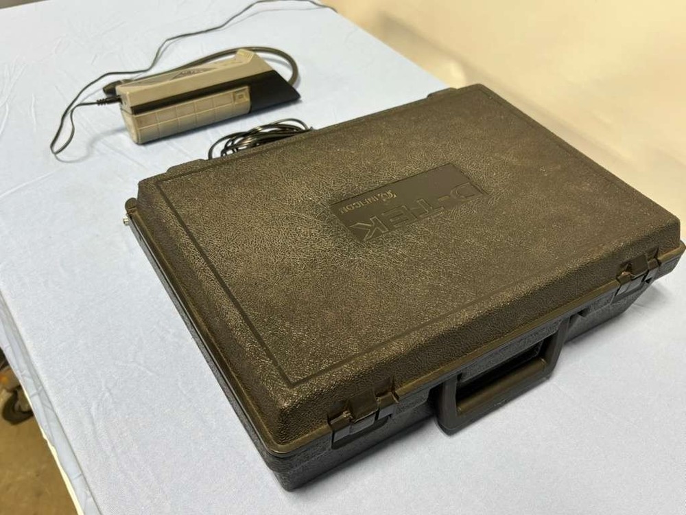 INFICON D-TEK Refrigerant Leak Detector w/ Case & Adapter