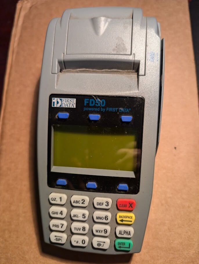 FIRST DATA FD50 CREDIT CARD TERMINAL - AS/IS