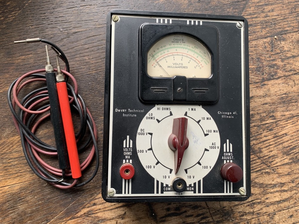 vintage 1955 DeVry Technical Institute model 1C04 Multimeter Ohmmeter Voltmeter