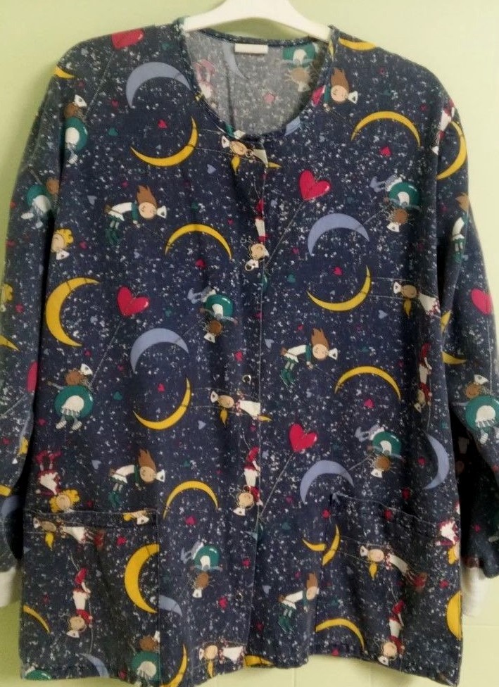 UNIQUE & GROOVY! Nurses Scrub "Nurses on the Move" Size Large