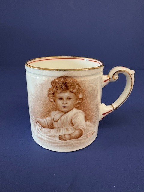 Queen Elizabeth II/ Princess-British Royal Commemorative-Mug