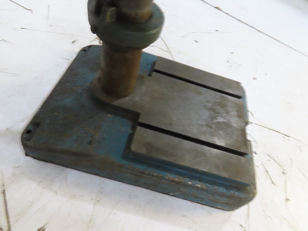 20" CLAUSING 2275 SINGLE-SPINDLE Variable Speed FLOOR-STANDING DRILL PRESS 3PH