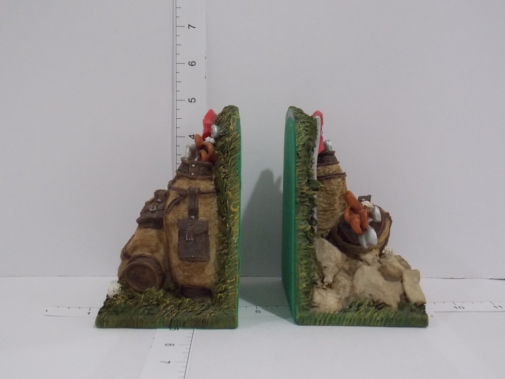 Golf Course 18th Hole Bookends Pair – Sports Decor
