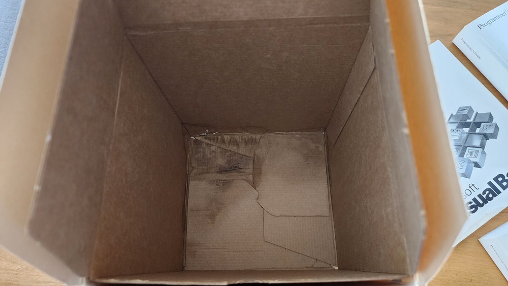 Microsoft Visual Basic Professional Edition 4.0 W/CD Key Windows 95 VB4 Pro