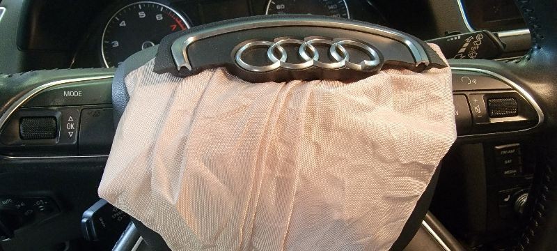 2013 Audi Q5 Key Fob Remote 4 Button