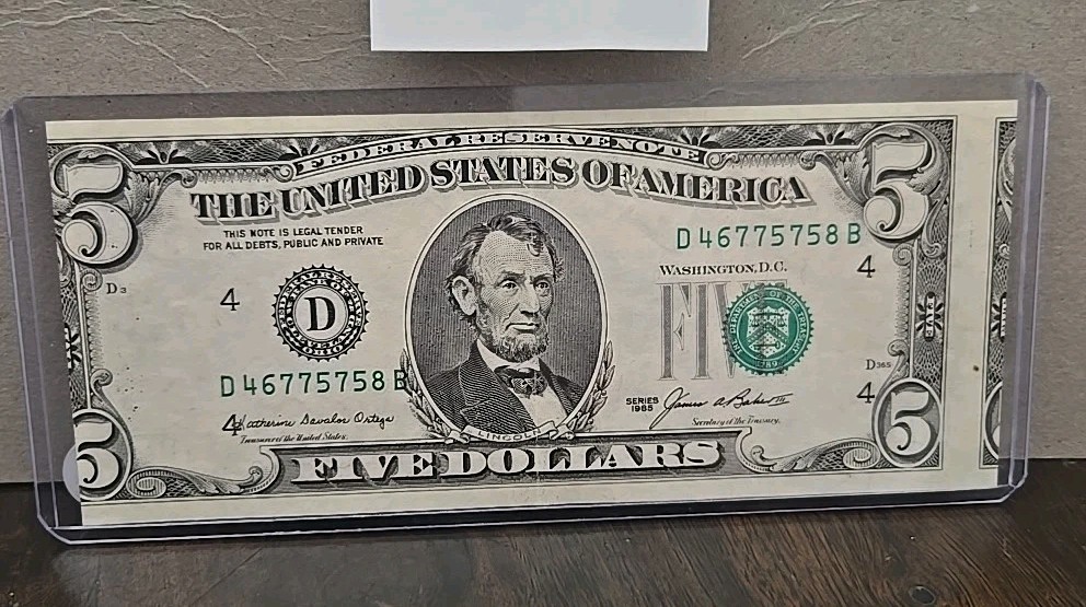 Error note U.S. currency -Miscut And Misaligned!