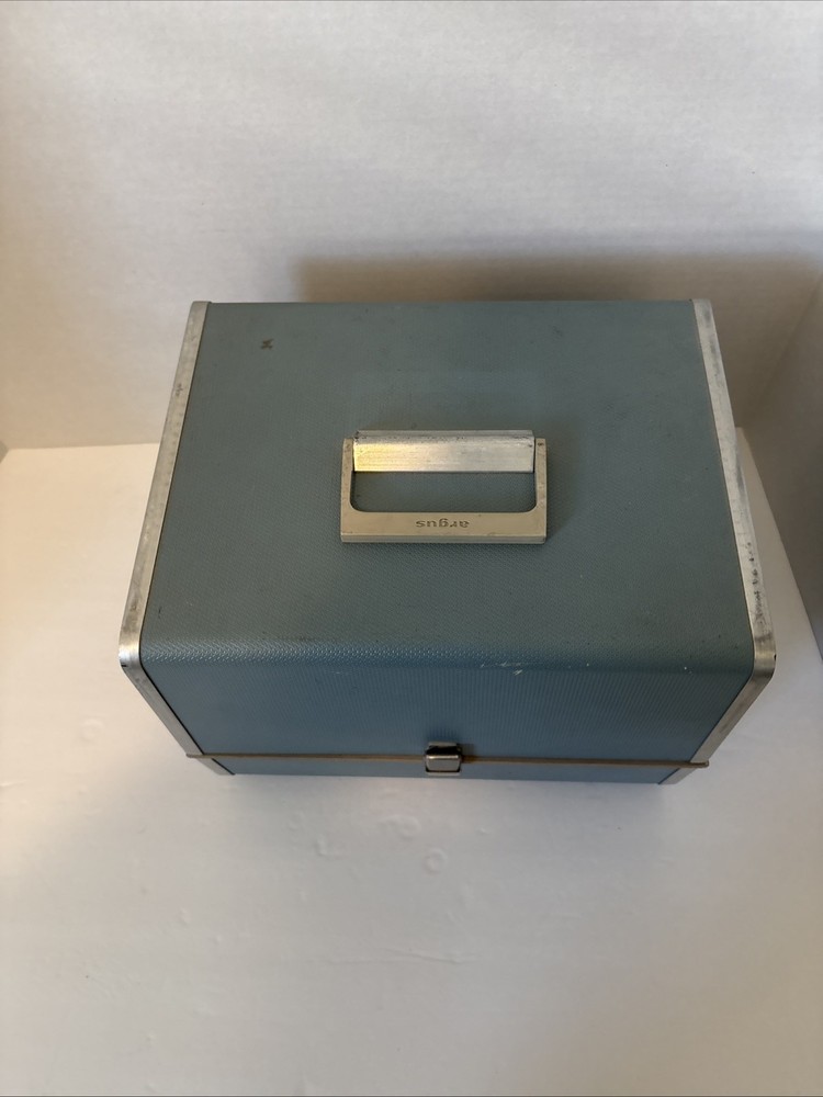 Vintage Argus 300 Model 38 Automatic Slide Projector with Carrying Case