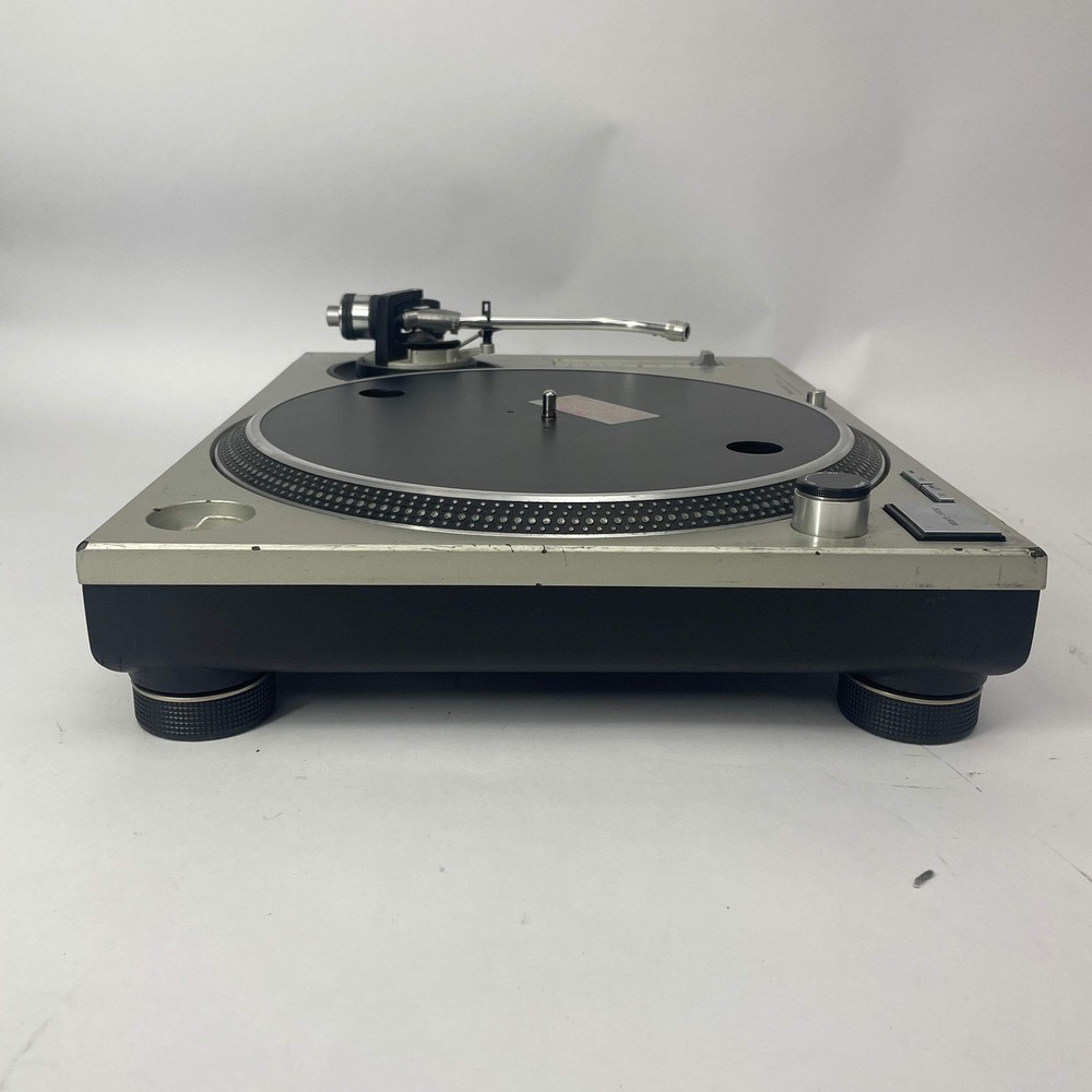 Technics SL-1200MK2 Direct-Drive Professional DJ Turntable