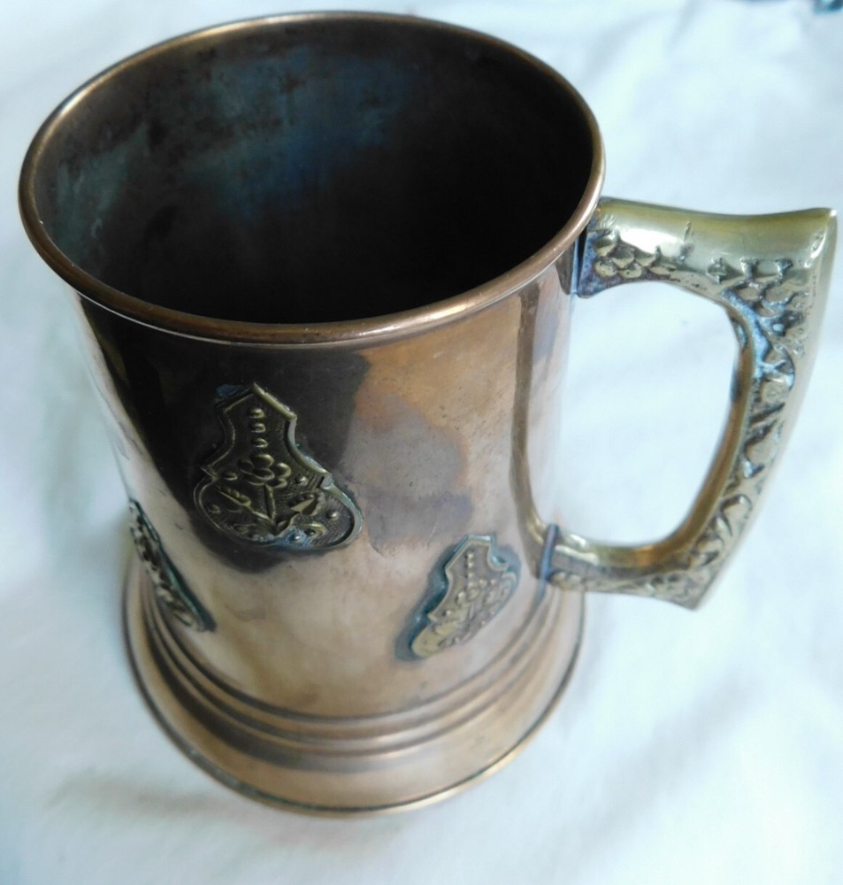 FINE ANTIQUE HAND MADE PERSIAN COPPER CUP