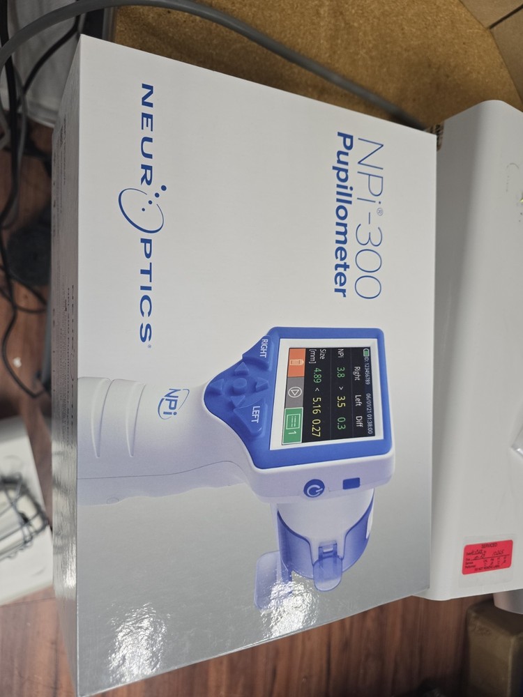 NEUROPTICS NPi-300 Pupillometer System as pictured new in the box