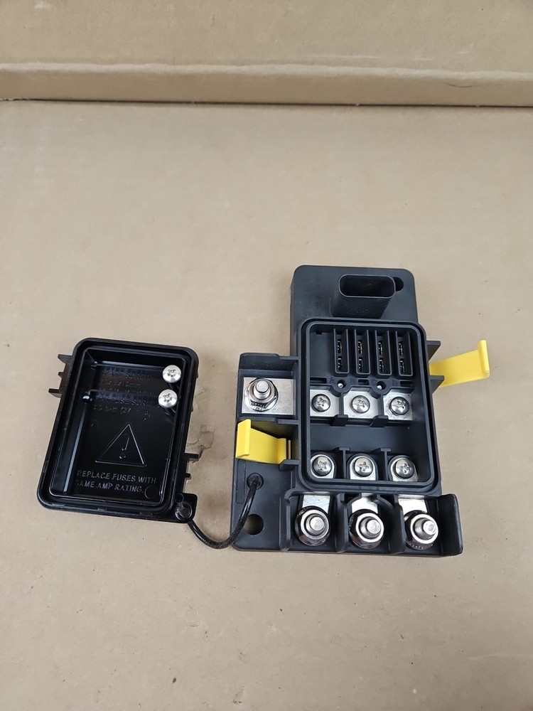 New Littelfuse 880073 Power Distribution Module 880000030