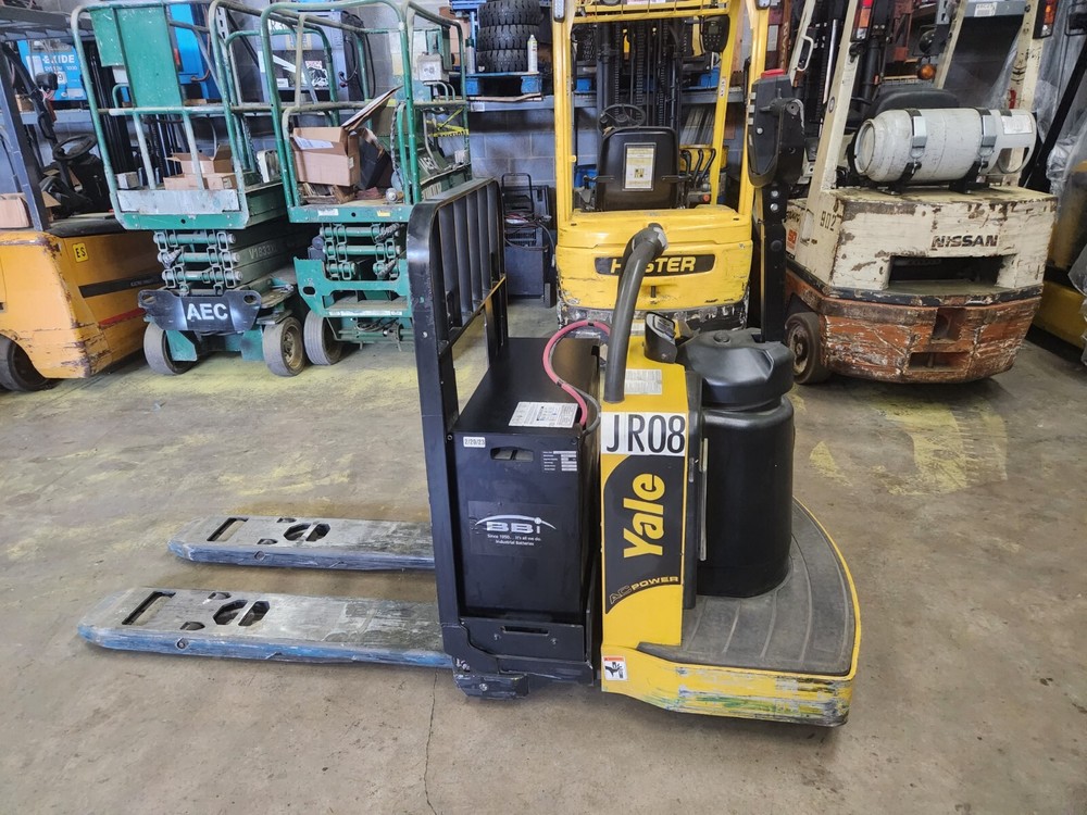 2014 Yale Pallet Jack