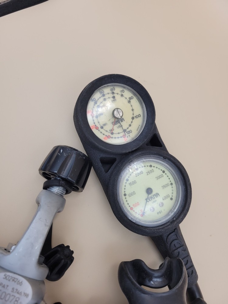 AQUALUNG TITAN Regulator, 1st, 2nd Stage, Computer, Compass, Pressure Untested