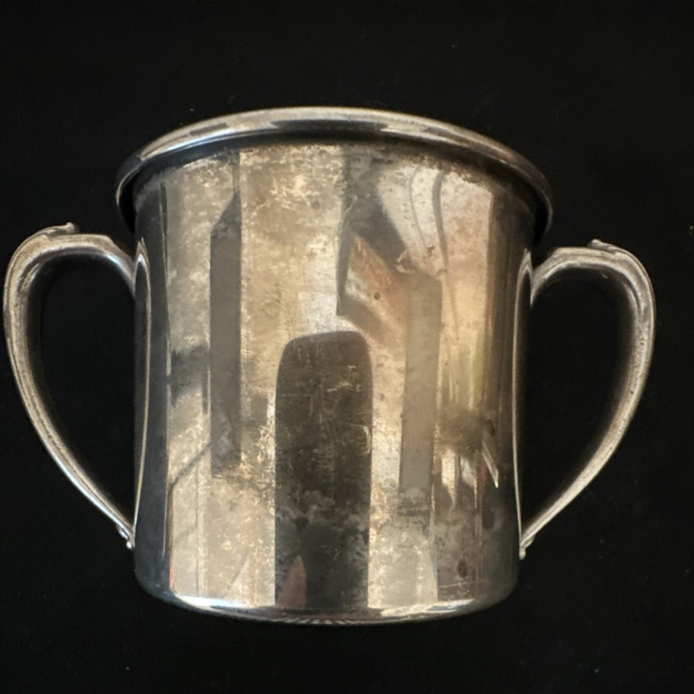 Oneida Silverplate Double Handle Cup Monogrammed mWc Post-1940
