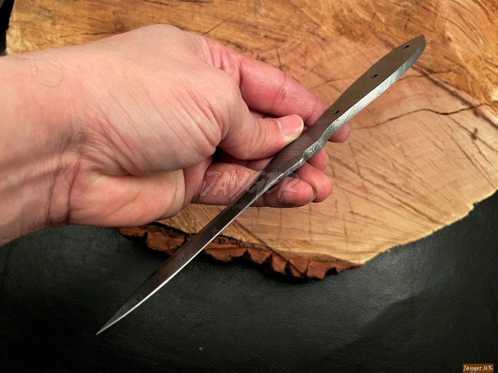 Handmade Pattern Welded Damascus Steel Blank Blade-Double Edge Knife-Dagger-B18