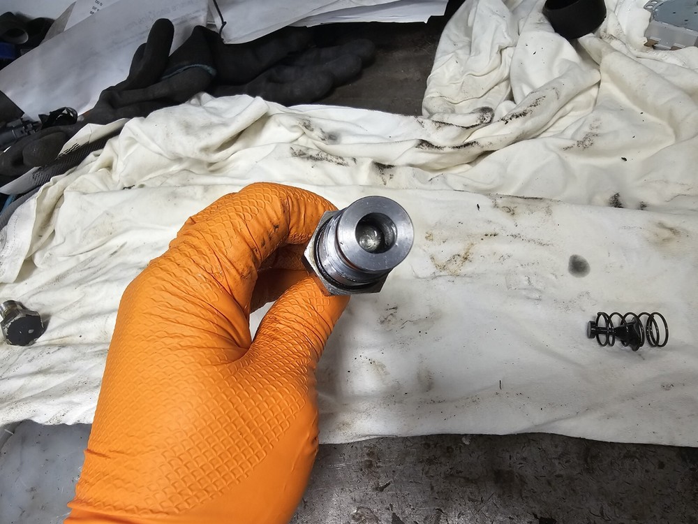 Kubota B Series 3 PT lowering valve assembly