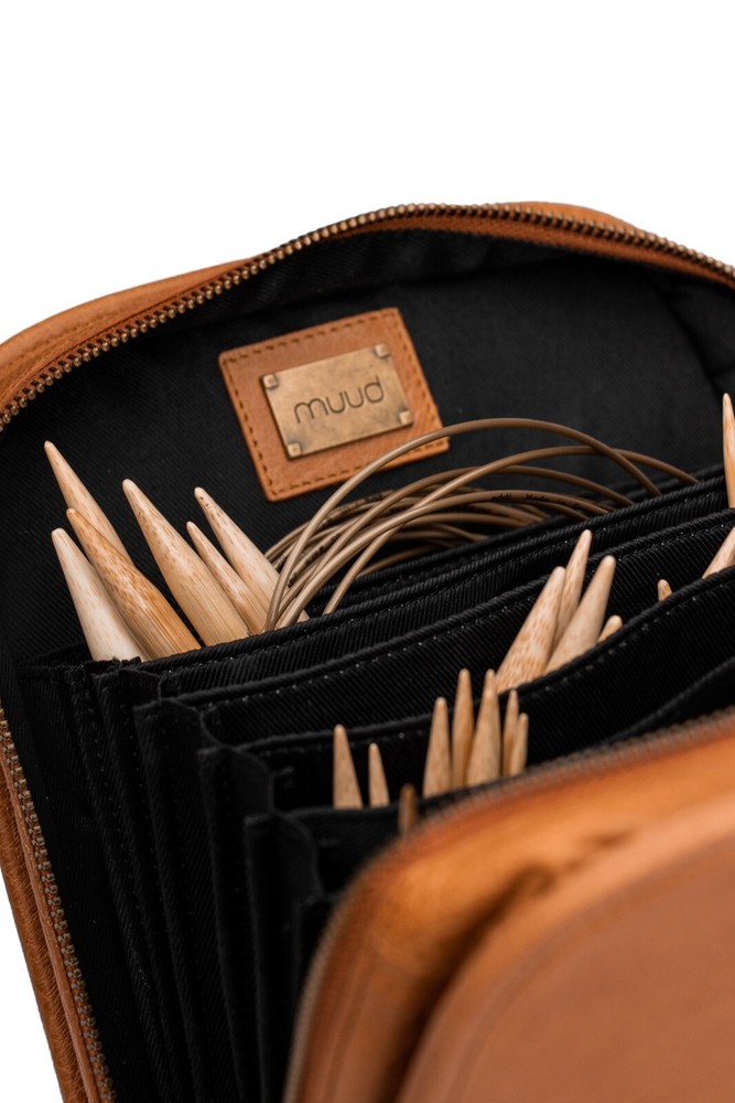 MUUD VOSS knitting needle case, hard case
