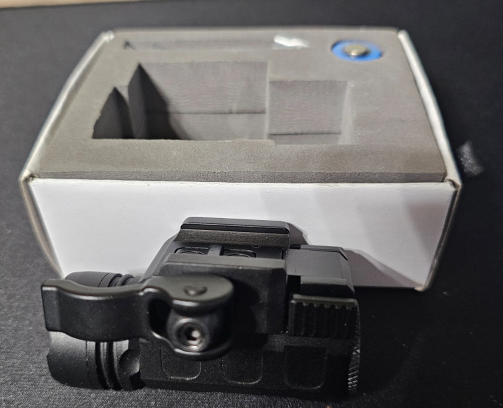 UTG - LT-ELP123R - LED Flashlight QD - 120 Lumen