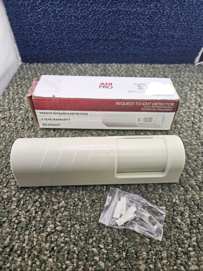 ADI PRO 0E-RXDST Request-to-Exit PIR Sensor With Sequential Triggering