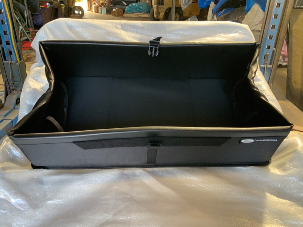 FORD SOFT SIDED FOLDING CARGO ORGANIZER HE5Z78115A00C