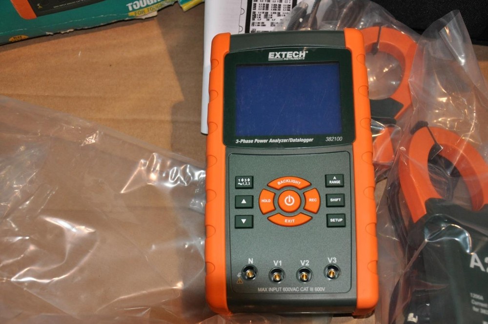 Extech 1200A 382100 3-Phase Power Analyzer/Datalogger Kit